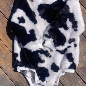 Bundle of toddler clothes.